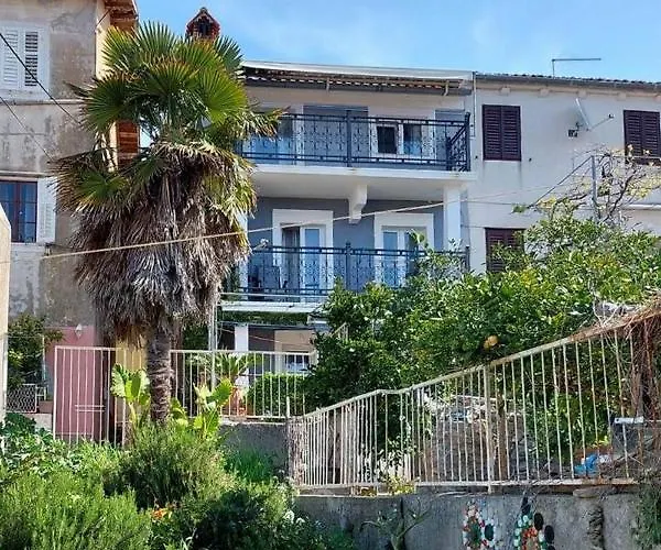 דירה With Wifi Losinj, Losinj - 21010